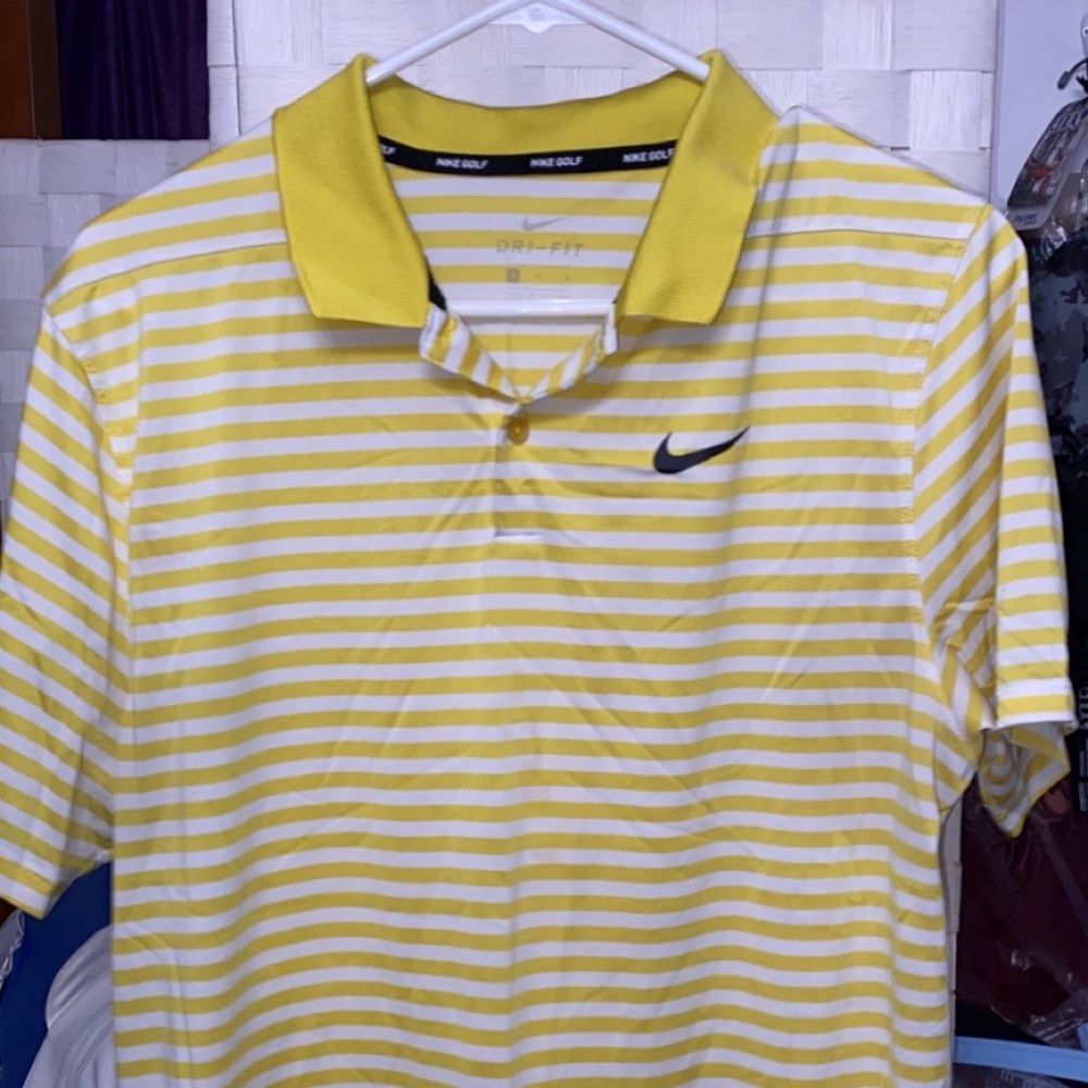Mens Medium Nike golf shirts. Wore them each maybe 1-3 times. New condition.